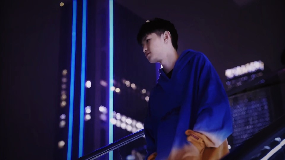 两人不同的